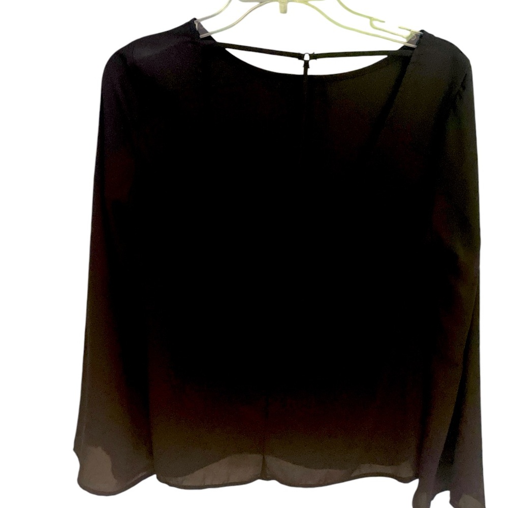 Fabrik deep v open back dress shirt NWT flowy sleeves silky chiffon style S
